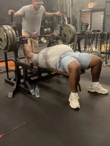 irregular_strength Instagram post about Bench press technique