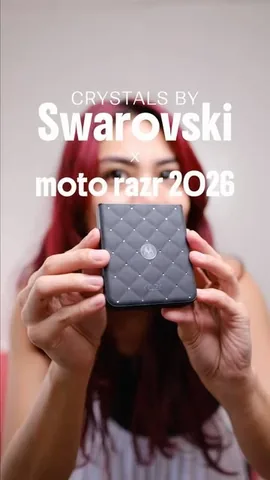 isadoes_ Instagram post about Motorola Razr 2026 collaboration