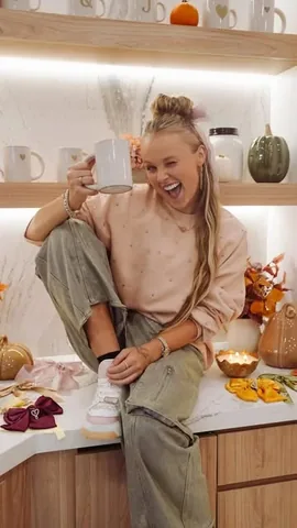 itsjojosiwa Instagram post about El Pollo Loco contest