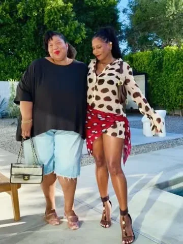 itsmekellieb Instagram post about Restaurant review