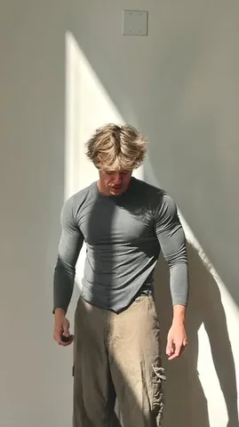 itsslavik Instagram post about Training routine