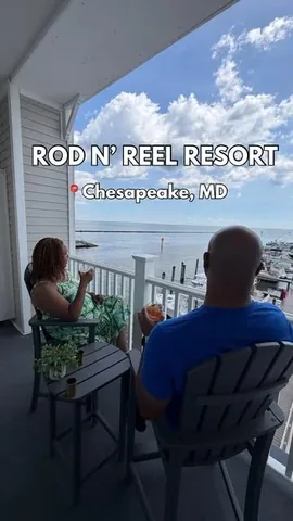 itssummerssomewhere Instagram post about Maryland waterfront resort