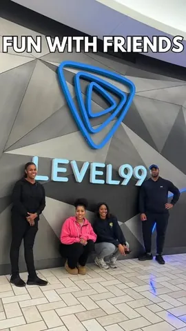 itssummerssomewhere Instagram post about Level 99 Tysons review