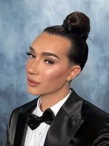 jamescharles Instagram post about Highlighter launch promotion