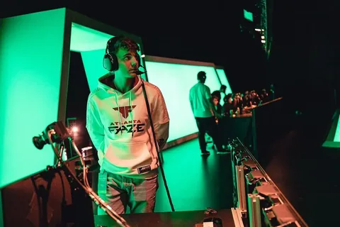 jamescrowder94 Instagram post about Esports event photography
