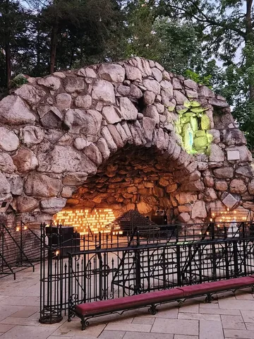 jamesmartinsj Instagram post about Lourdes grotto at Notre Dame