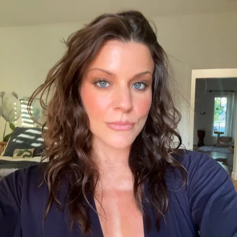 Janelle Ginestra Instagram post thumbnail