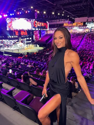 janetlayug Instagram post about Olympia bodybuilding event