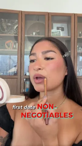 javiera Instagram post about Online dating