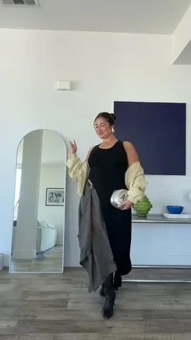 javiera Instagram post about Fall fashion