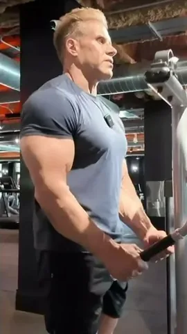 jaycutler Instagram post about Glycerol and muscle pumps
