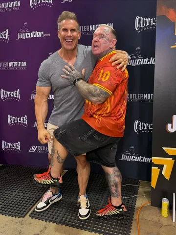Jay Cutler Instagram post thumbnail