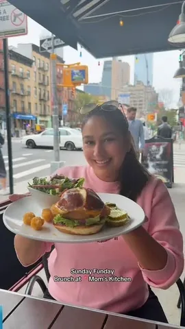 jbeautifymakeup Instagram post about NYC restaurant brunch review