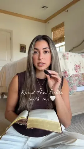 jeanineamapola Instagram post about Christian encouragement
