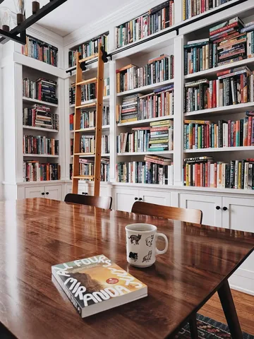 jennareadsbooks Instagram post about Book review