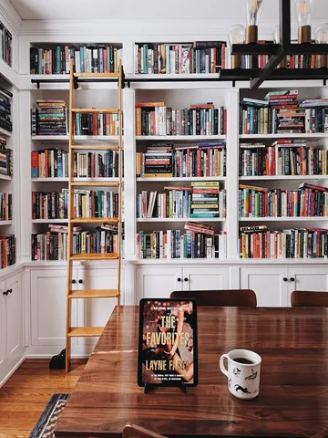 jennareadsbooks Instagram post about Book review