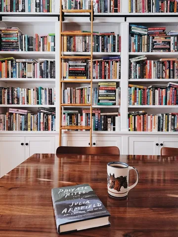 jennareadsbooks Instagram post about Book review