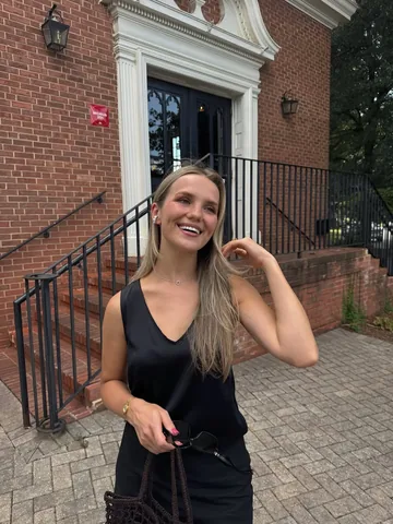 jennifernazaruk Instagram post about August
