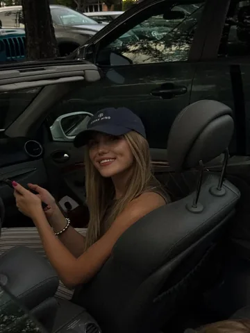 jennifernazaruk Instagram post about Summer lifestyle