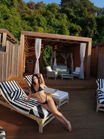 jenselter Instagram post about Travel
