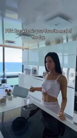 jenselter Instagram post about Breakfast