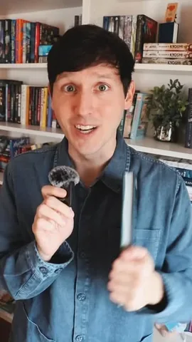 jessethereader Instagram post about Graphic novel recommendation