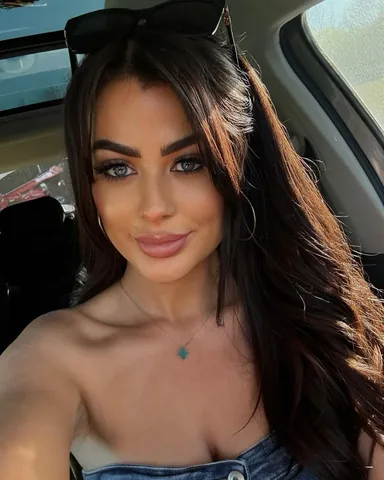 jessicahayesx_ Instagram post about Empowerment