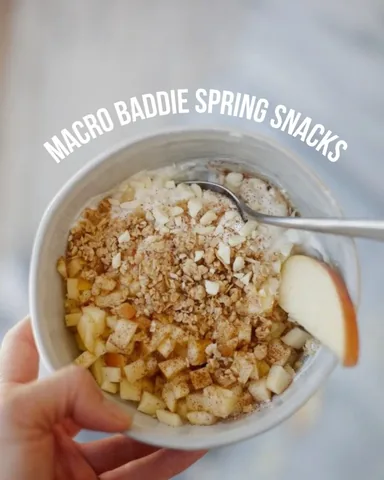 jessies_girls Instagram post about Macro friendly snacks