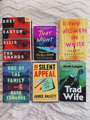 jess_reads_books Instagram post about Monthly reading update