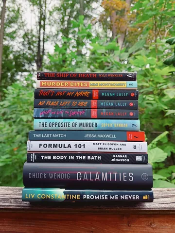 jess_reads_books Instagram post about Book mail