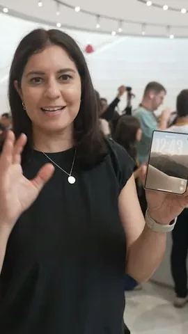 joannastern Instagram post about IPhone Duo hands on