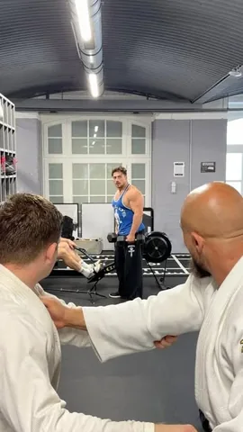 johnymuenster Instagram post about Gym mishap