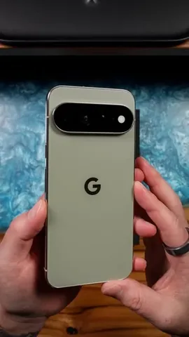 jonathanjcasey Instagram post about Smartphone and case showcase