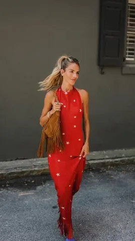 juliaberolzheimer Instagram post about Summer outfit