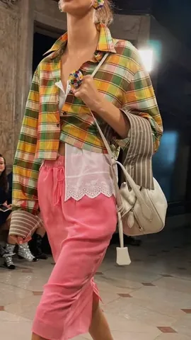juliaberolzheimer Instagram post about Fashion trends