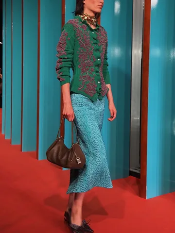 juliaberolzheimer Instagram post about Tory Burch fashion show