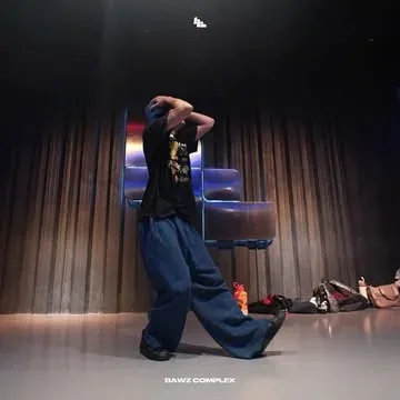 juliandeguz13 Instagram post about Shabang dance events