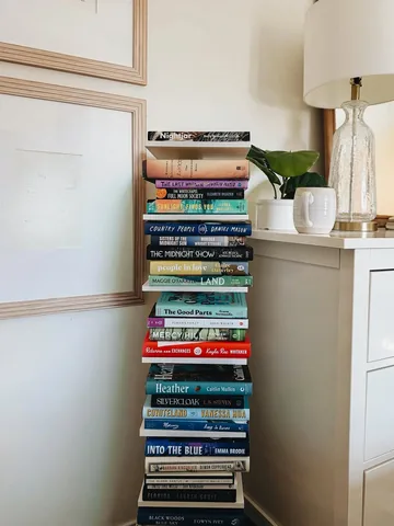 juliawreads Instagram post about Book review