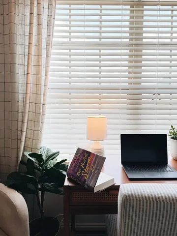 juliawreads Instagram post about Book review