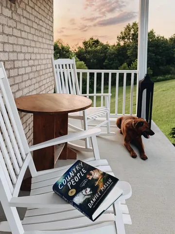 juliawreads Instagram post about Book review