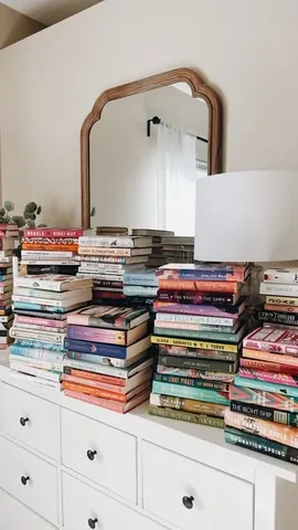 juliawreads Instagram post about Home library
