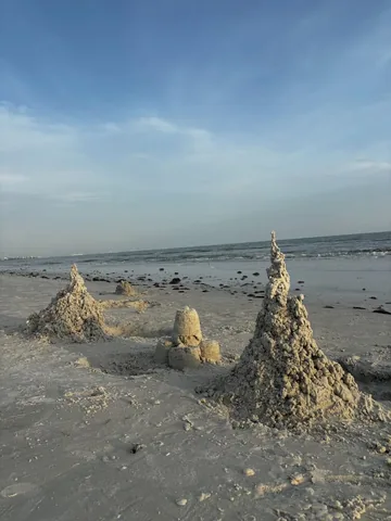 Julie Tarkovskiy Instagram post thumbnail