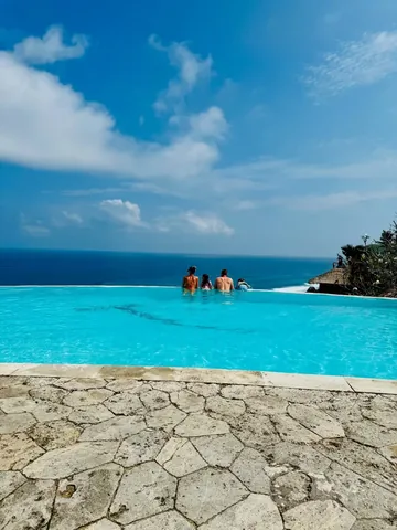 justindry Instagram post about Travel scenery