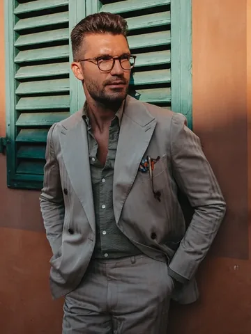 justusf_hansen Instagram post about Pitti Uomo travel experience