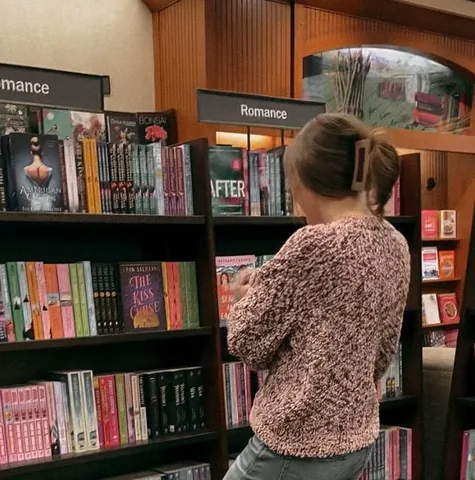 kaitsbookcase Instagram post about Birthday celebration