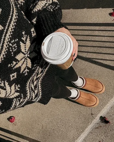 kaitsbookcase Instagram post about Weekend lifestyle