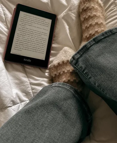 kaitsbookcase Instagram post about Autumn lifestyle