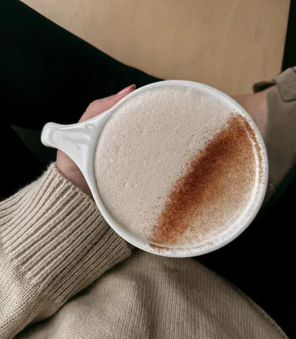 kaitsbookcase Instagram post about Seasonal moment