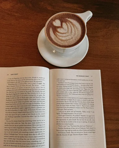 kaitsbookcase Instagram post about Thriller reading