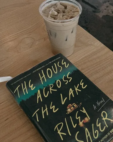 kaitsbookcase Instagram post about Thriller review